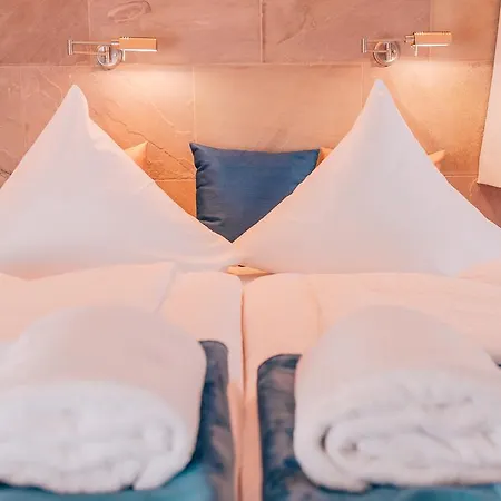 Отель Biohotel Kunstquartier Штайн